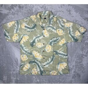 Tommy Bahama Pale Green Floral 100% Silk Hawaiian Shirt Size Medium Beach Resort